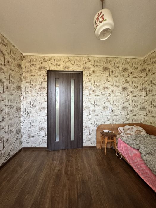 Продам 2 комнаты в коммунальной квартире
