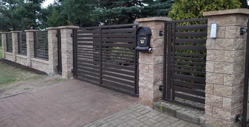 Brama palisadowa uchylna + furtka