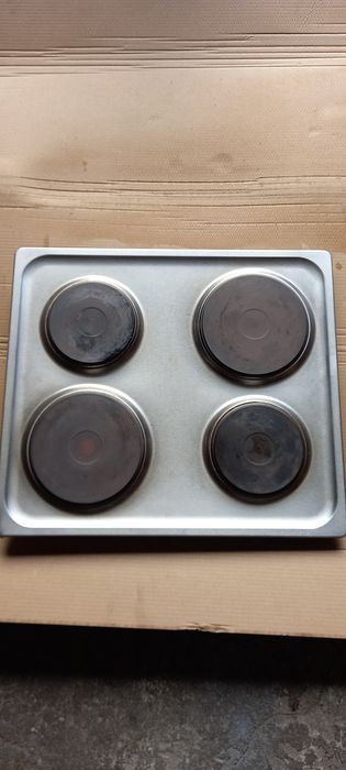 Piekarnik Amica z płytą grzewczą