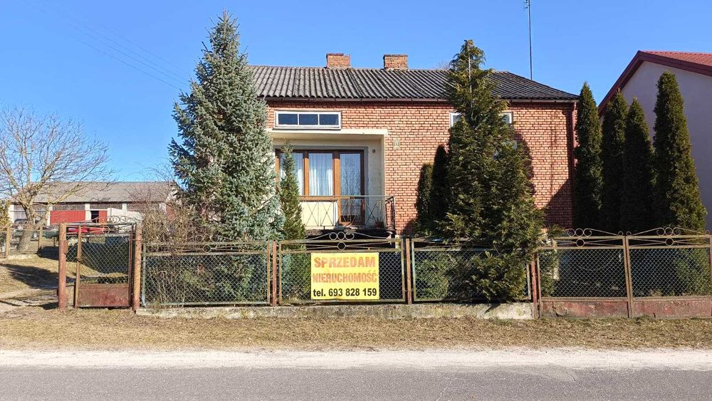 Budynek mieszkalny wraz z budynkami gospodarczymi