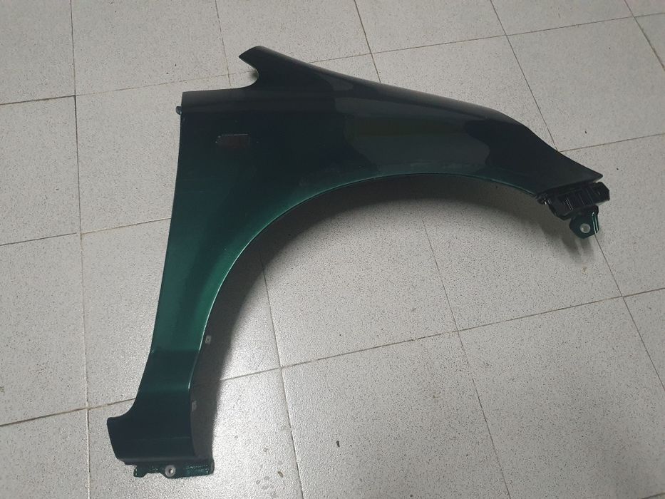Capó / guarda lamas original  Honda Jazz