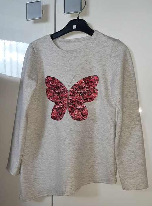 Bluzka z długim rękawem z aplikacją motyl rozm. 134