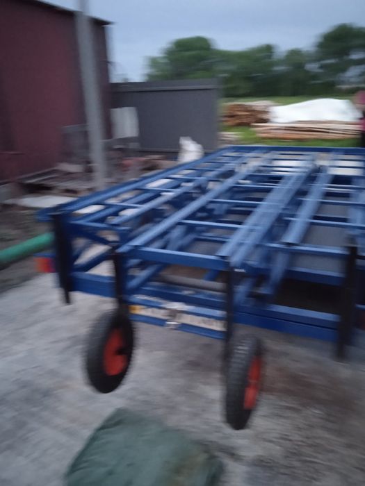 Причіп 40000та  бджоловіз ціна договірна