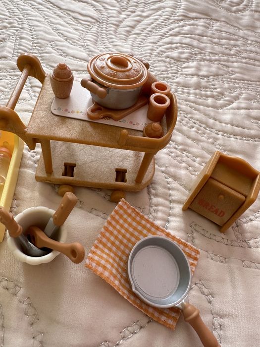 Ігровий набір Кухонний посуд та аксесуари Sylvanian Families
