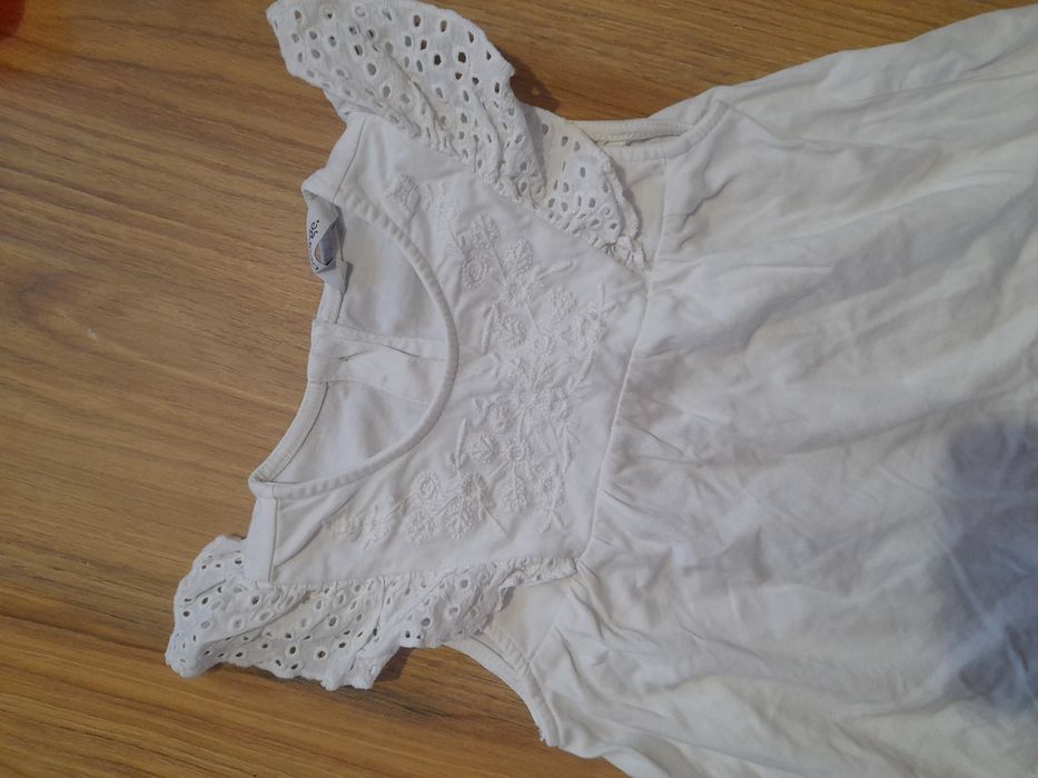 Tunika biała koronka falbanka rozm.104