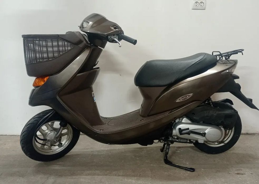 Скутер  с Японии