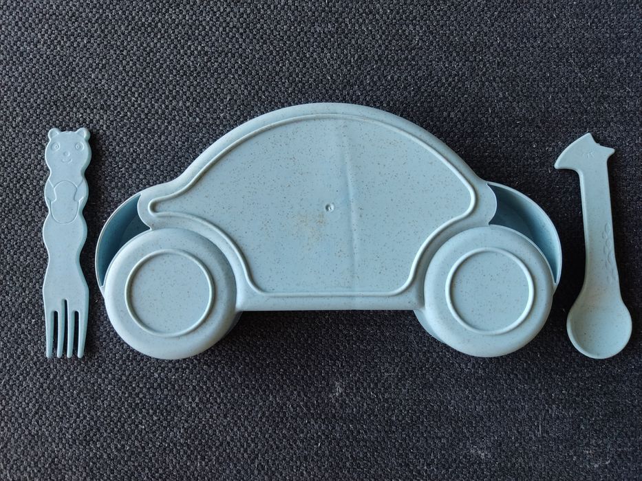 Conjunto Novo de Prato estilo Carro e Talheres Ecológicos