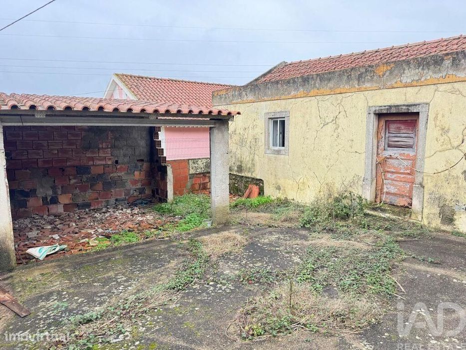 Moradia térrea T3 em Maxial e Monte Redondo de 131 m2