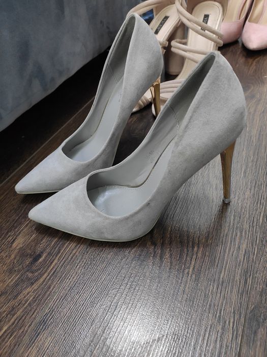 Szpilki buty na obcasie