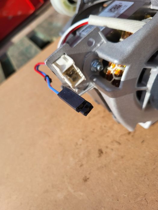 Silnik do suszarki  Whirlpool  Indesit  Hotpoint   c00.862945