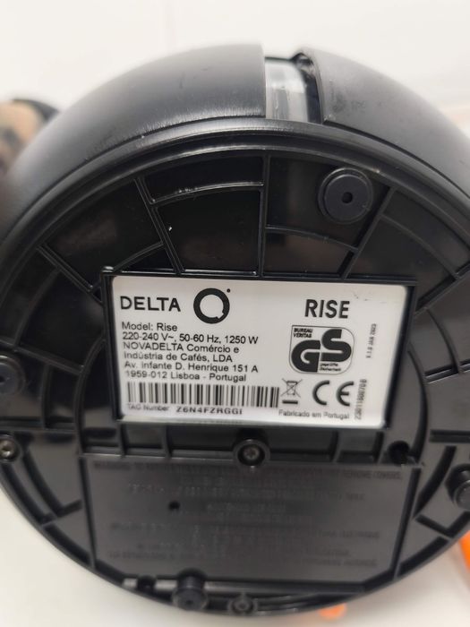 Máquina de Café DELTA Q RISE preta