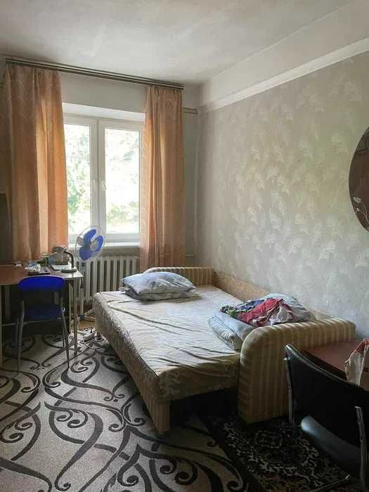 Здаю кімнату в сімейному гуртожитку на Радченка