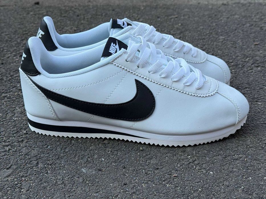 nike cortez різних кольорів. Розміри 36-40