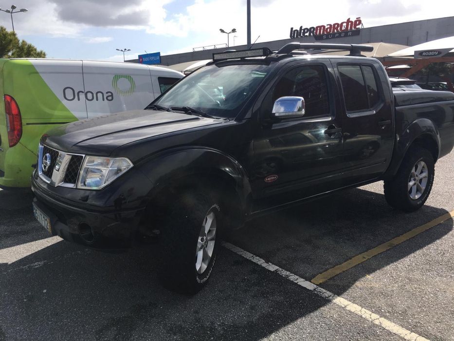 Narava D40 2.5 dci 2010