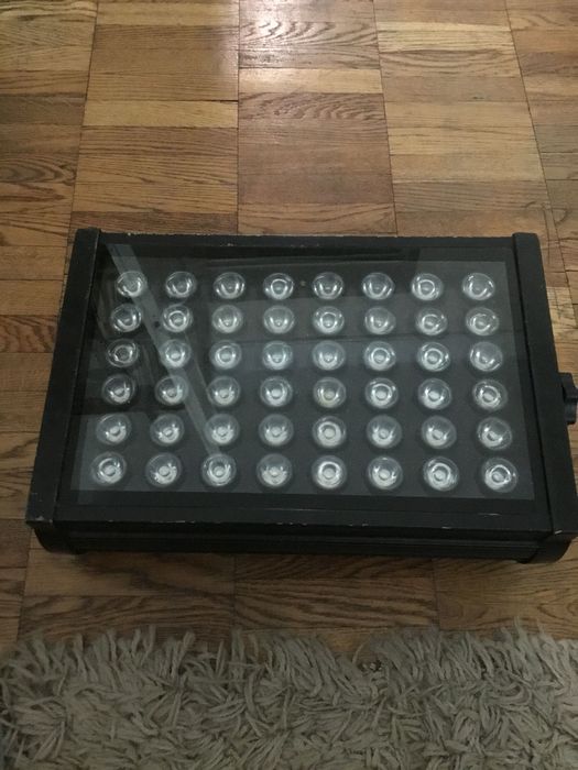 Светодиодный прожектор водонепроницаемый цветной