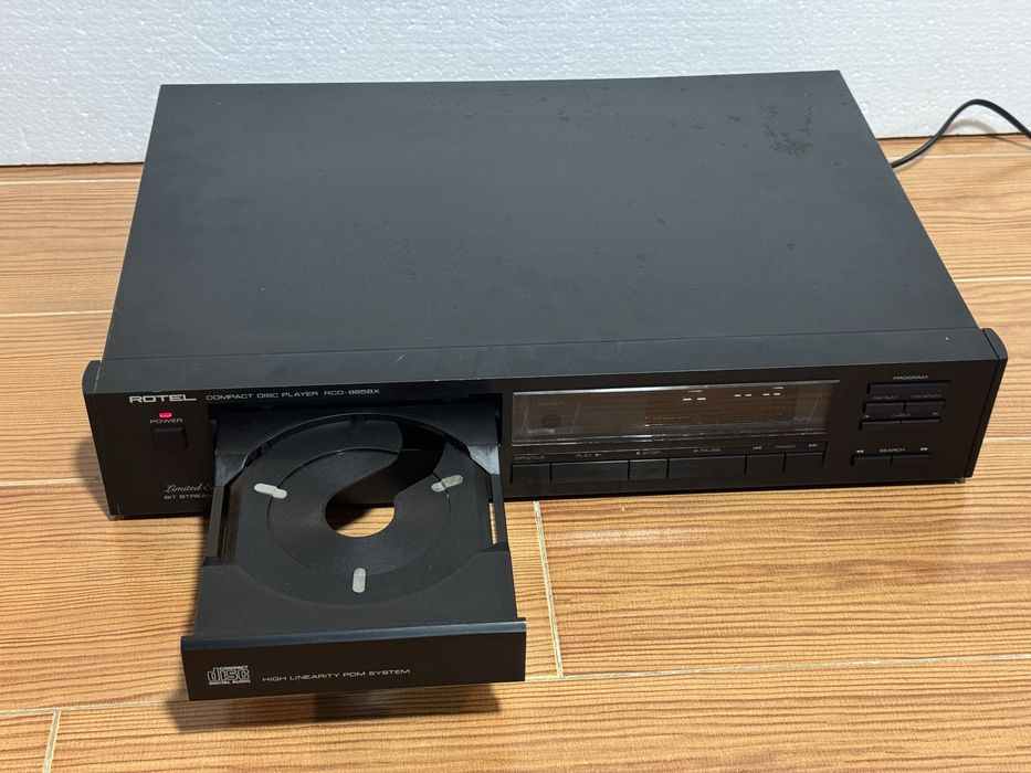 Leitor de CDs ROTEL