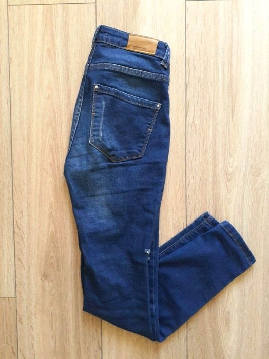 Spodnie jeans rozcięcia Pull&Bear 34