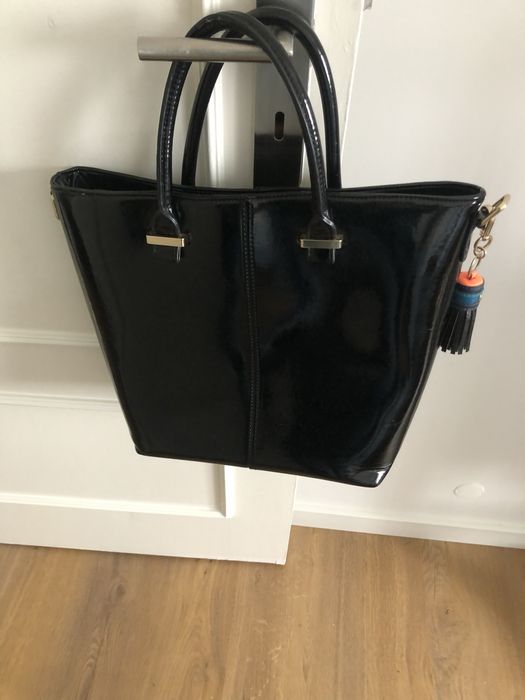 Varias carteiras em bom estado