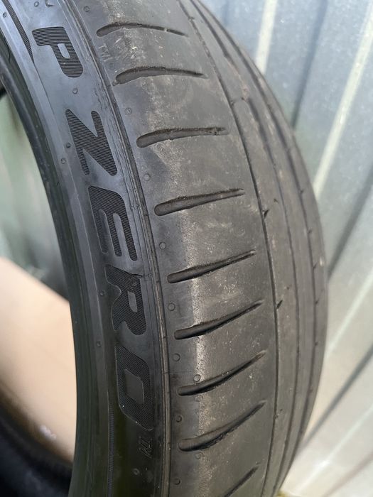Pirelli P-zero 225/40/19 RunFlat