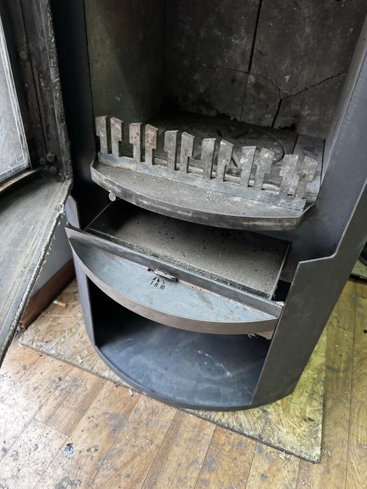 Німецький камін твердопаливний