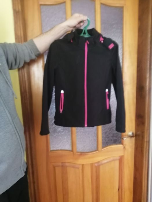 Продам жіночу курточку