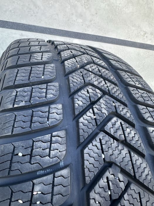 PIRELLI SOTTOZERO 3 255/40/19 104V