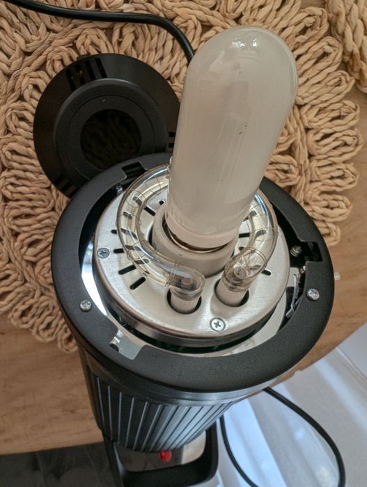 Lampa studyjna godox sk400ii