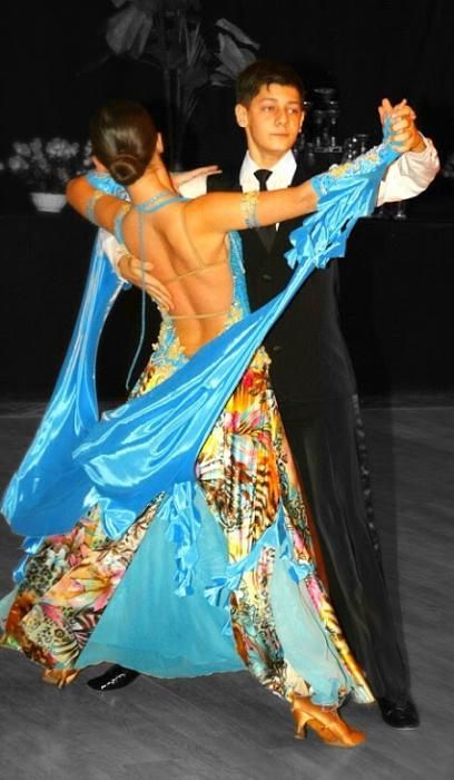 Бальное платье (стандарт), юниоры, взрослые. Торг