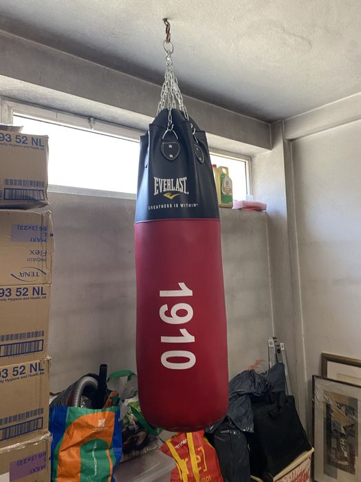Saco de Boxe Everlast 16 kg — Praticamente Novo