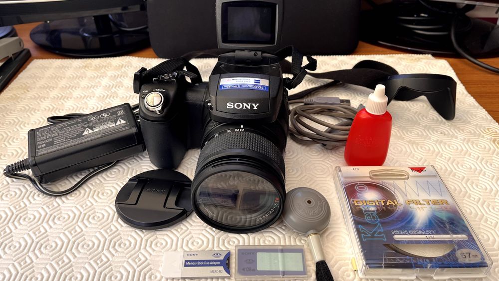 Máquina Fotográfica Sony DSC-R1 + Bolsa Lowerpro + Assessórios