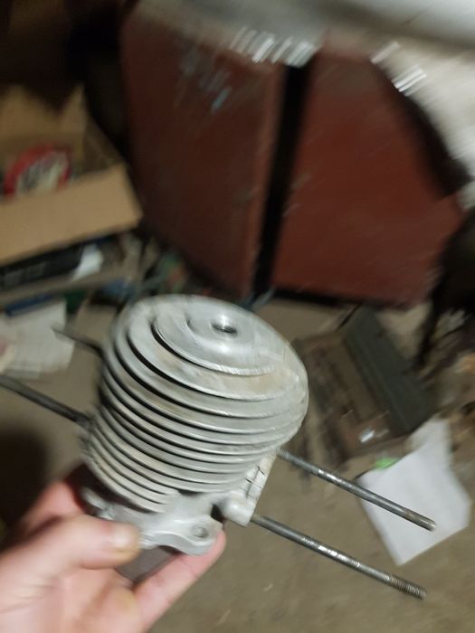 Поршнева урал дружба бензопили