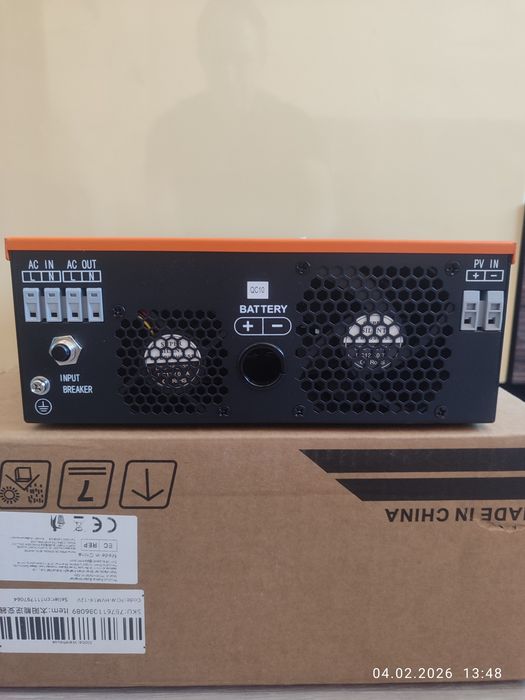 Гібридний інвертор PowMr POW-HVM1K-12V 1000 Вт 220 В.