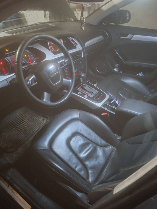 Audi A4 B8, 2010r, na części