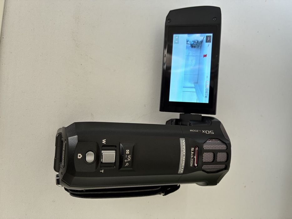 Câmara Panasonic HC-V785