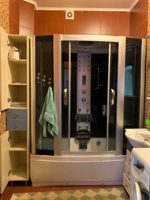 3-кімн. румунський люкс по вул. Гулака-Артемовського