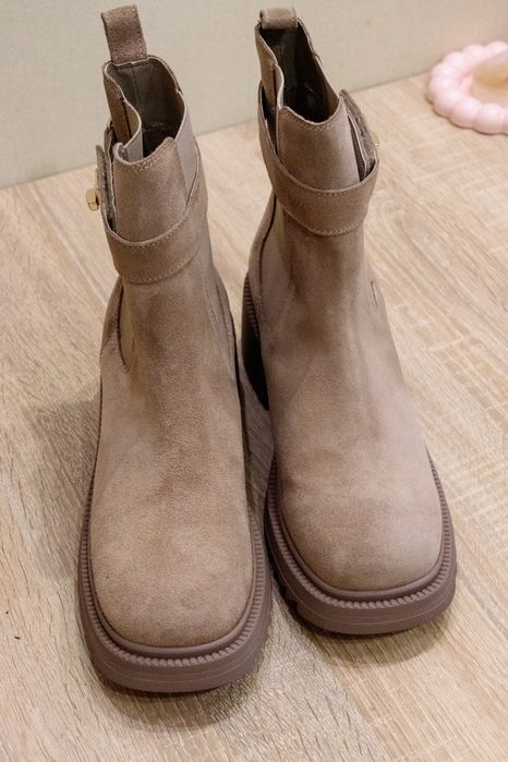 Нові шкіряні черевики Steve Madden