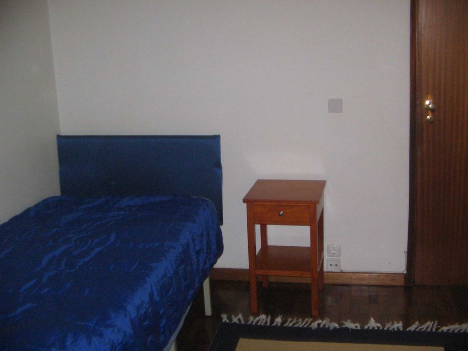 Arrenda-se quarto em Tomar