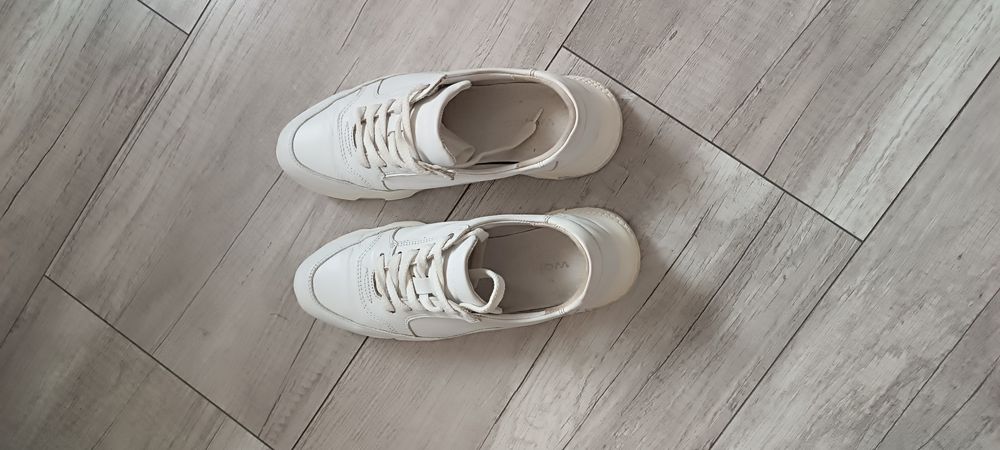 Sneakersy , buty skórzane  Wojas