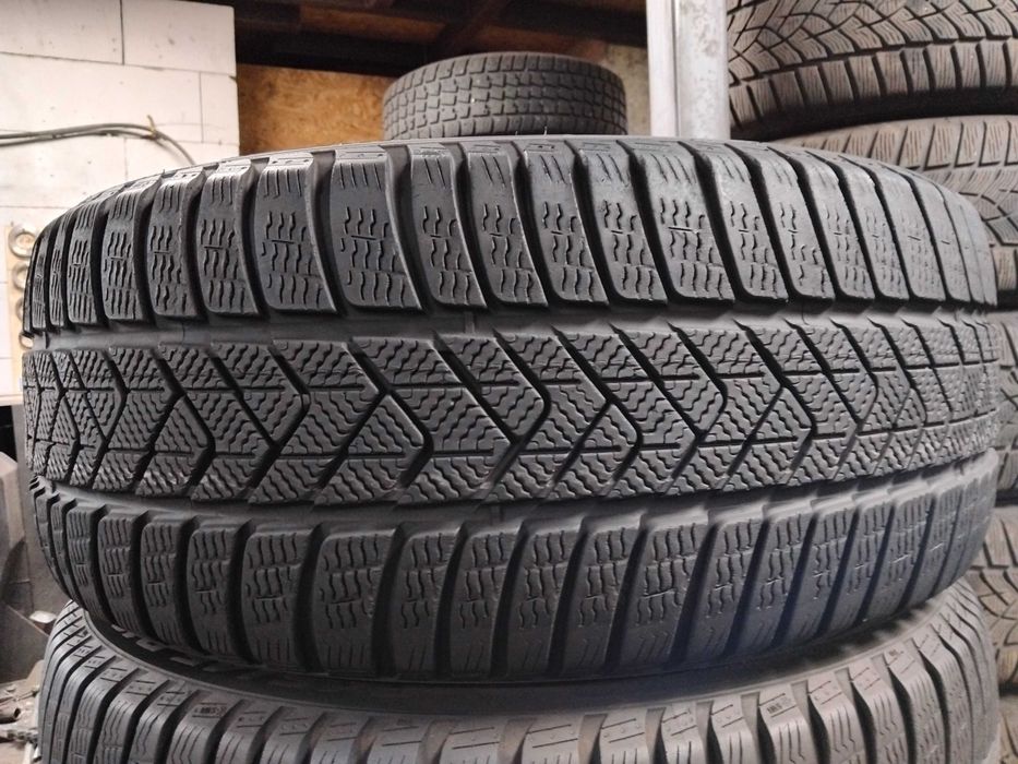 Шини бу 245/45 R19 Pirelli Sottozero Winter 3 Ran Flat Комплект Зима