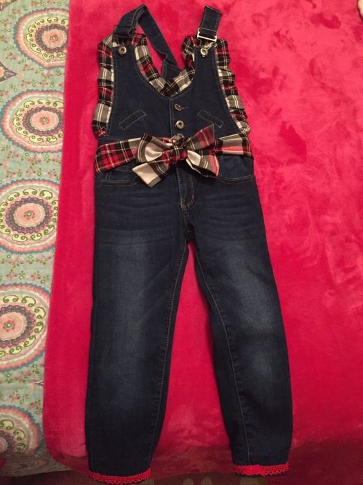 Jardineira tamanho 6 anos.