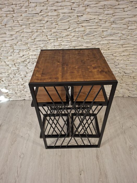 Stolik kawowy loft z hokerami