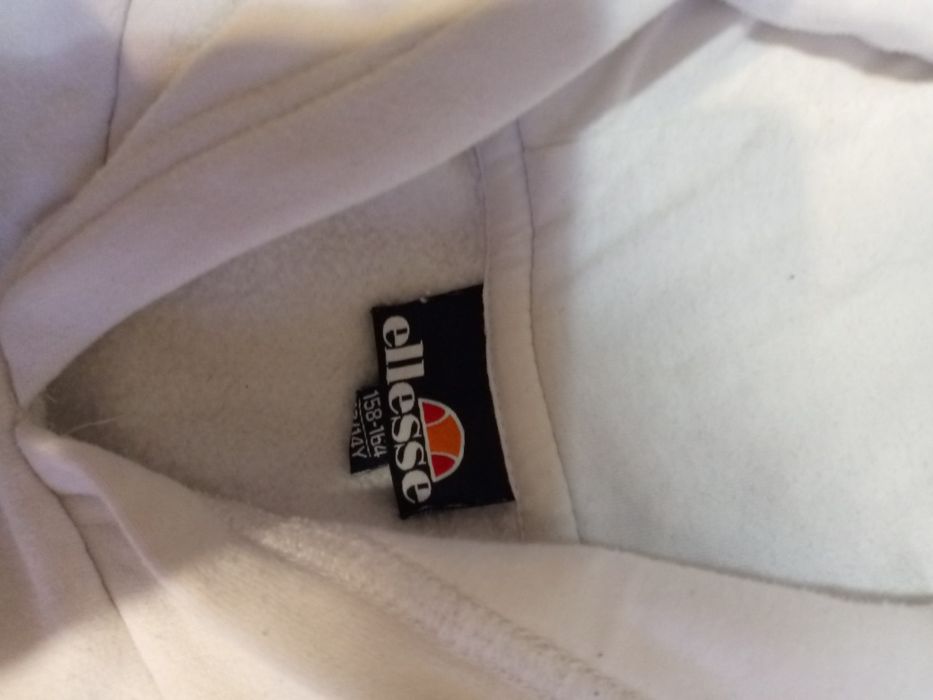 ellesse 500 грн.