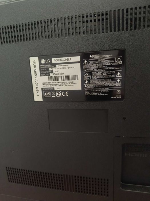140cm (55in) LG LCD TV