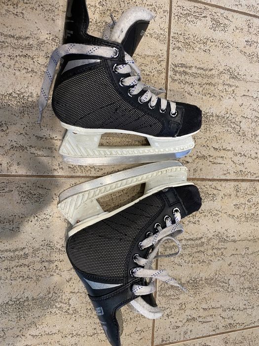 Коньки хоккейные 30