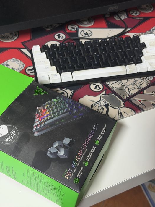 Teclado Mecânico Razer Huntsman V3 Pro 60% RGB Optical Switches Gen-2