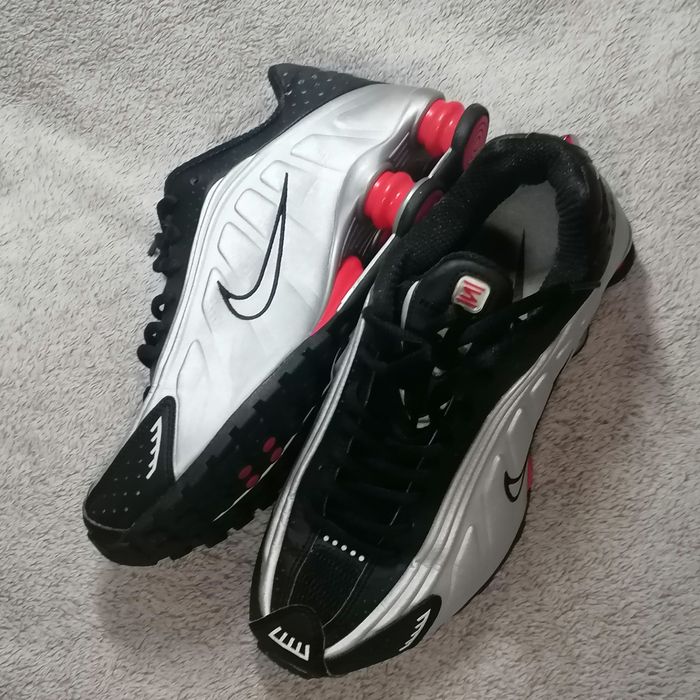 Nike shox r4 'Silver/Black/Red' (2018)