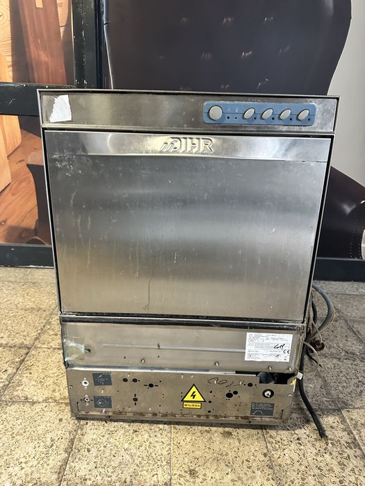 Máquina de lavar loiça industrial de restauração!