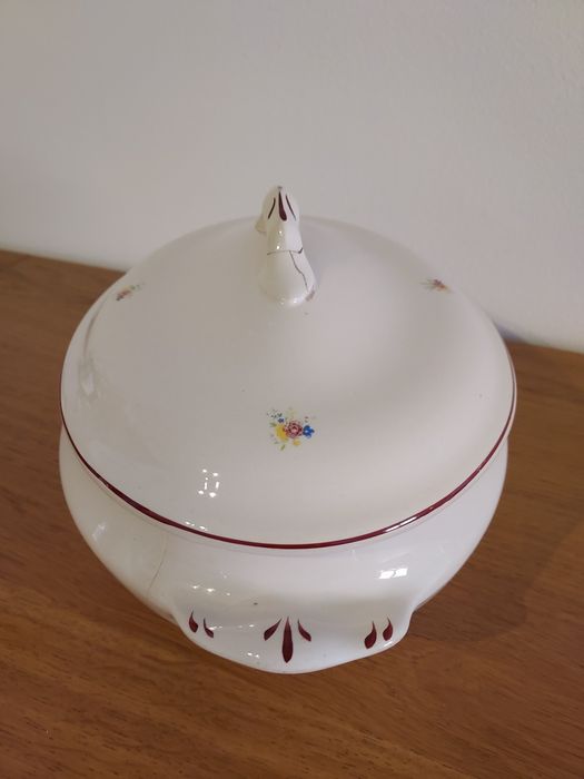 Terrina Porcelana Fábrica de Sacavém