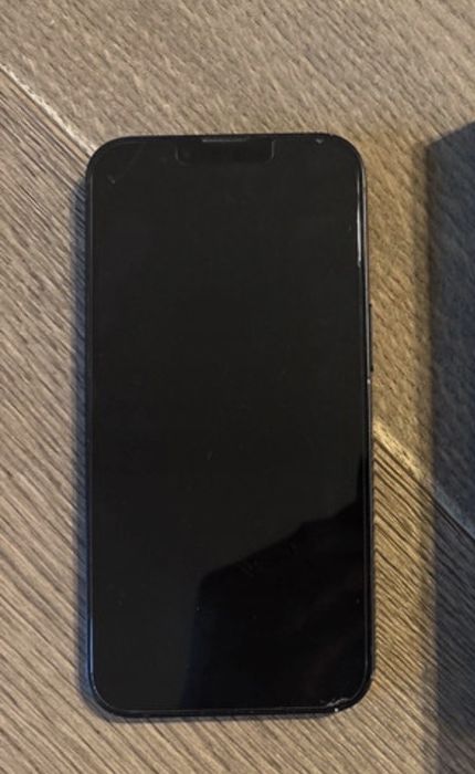 znalziony iphon 13