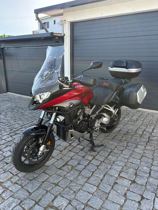 Honda crossrunner vfr800x